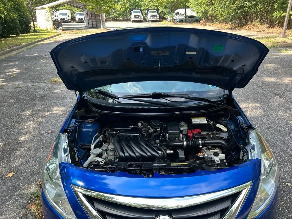 Used 2016 Blue Nissan 1.6 SV image 13