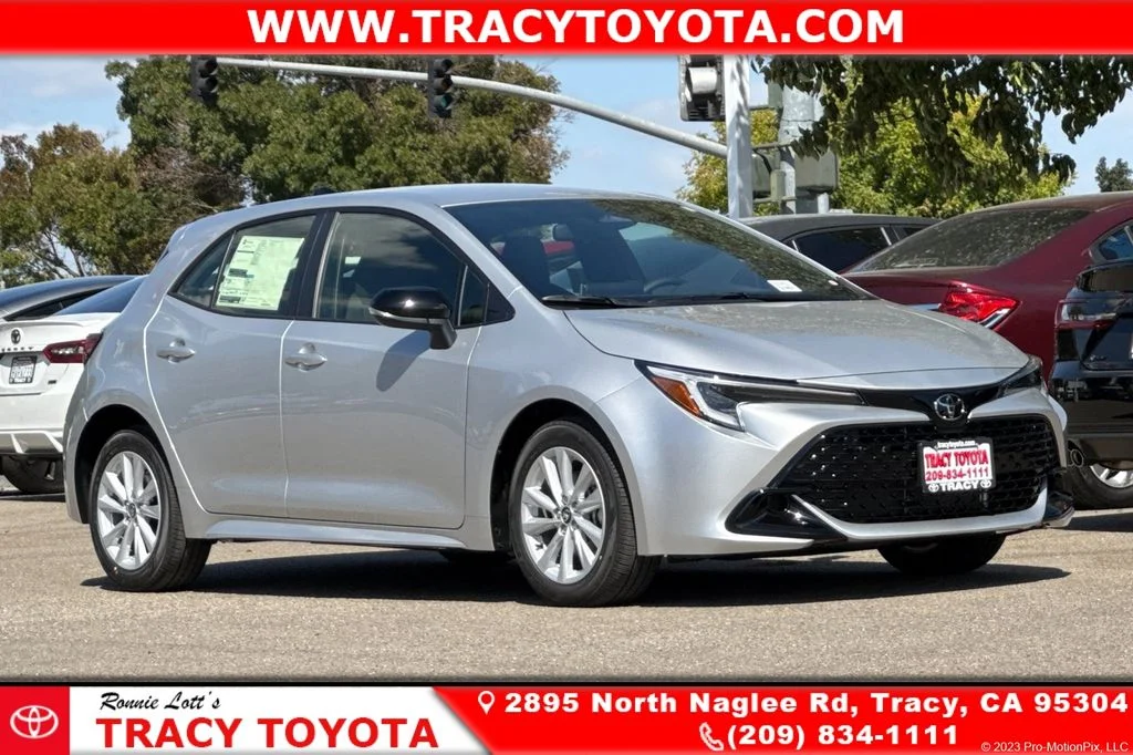 2027 Toyota Corolla Hatchback SE