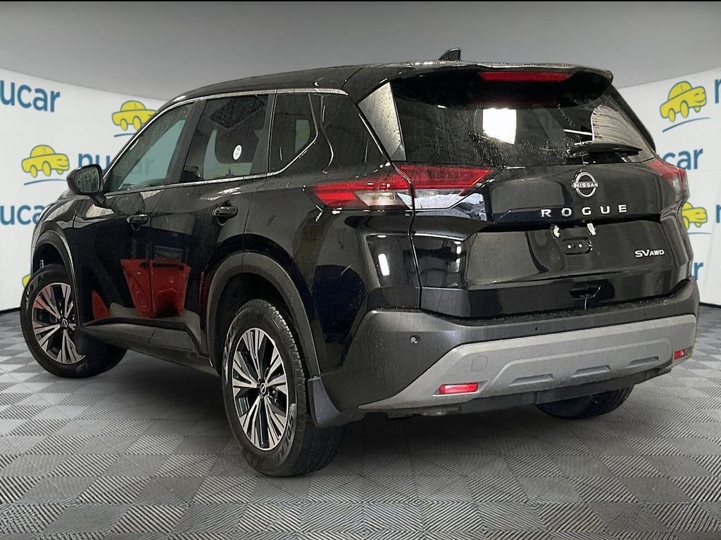 Used 2023 Black Nissan SV image 4
