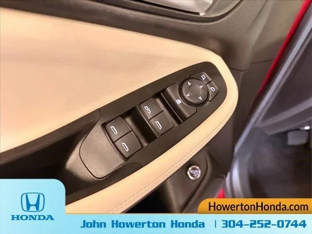 Used 2020 Red Buick Select image 7