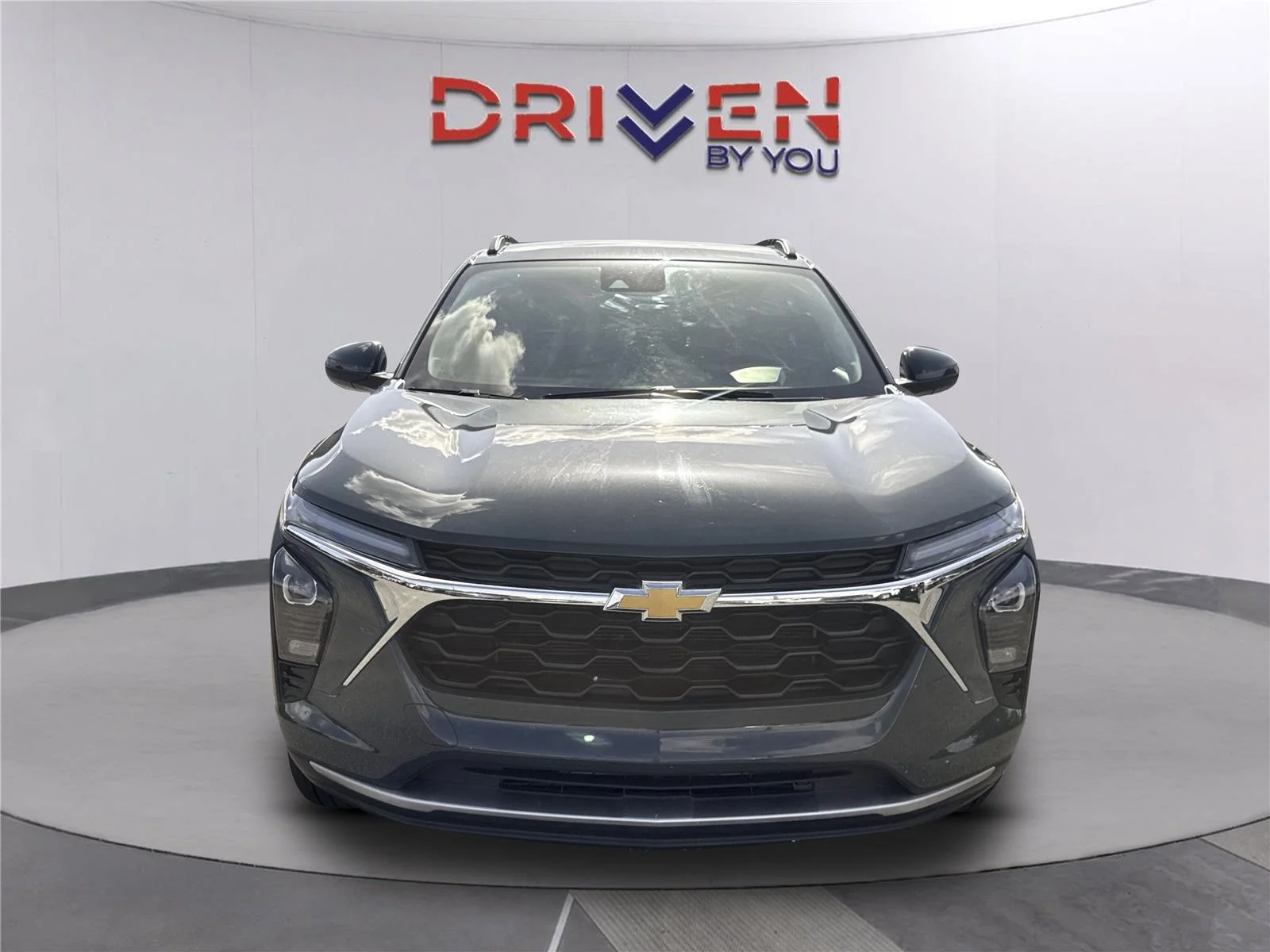 Used 2025 Cypress Gray Chevrolet LT image 9