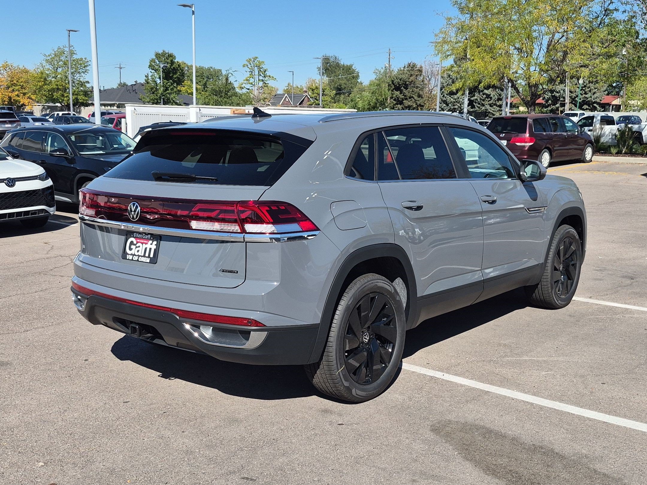 New 2026 Pure Gray Volkswagen 2.0T SE w/Technology image 3