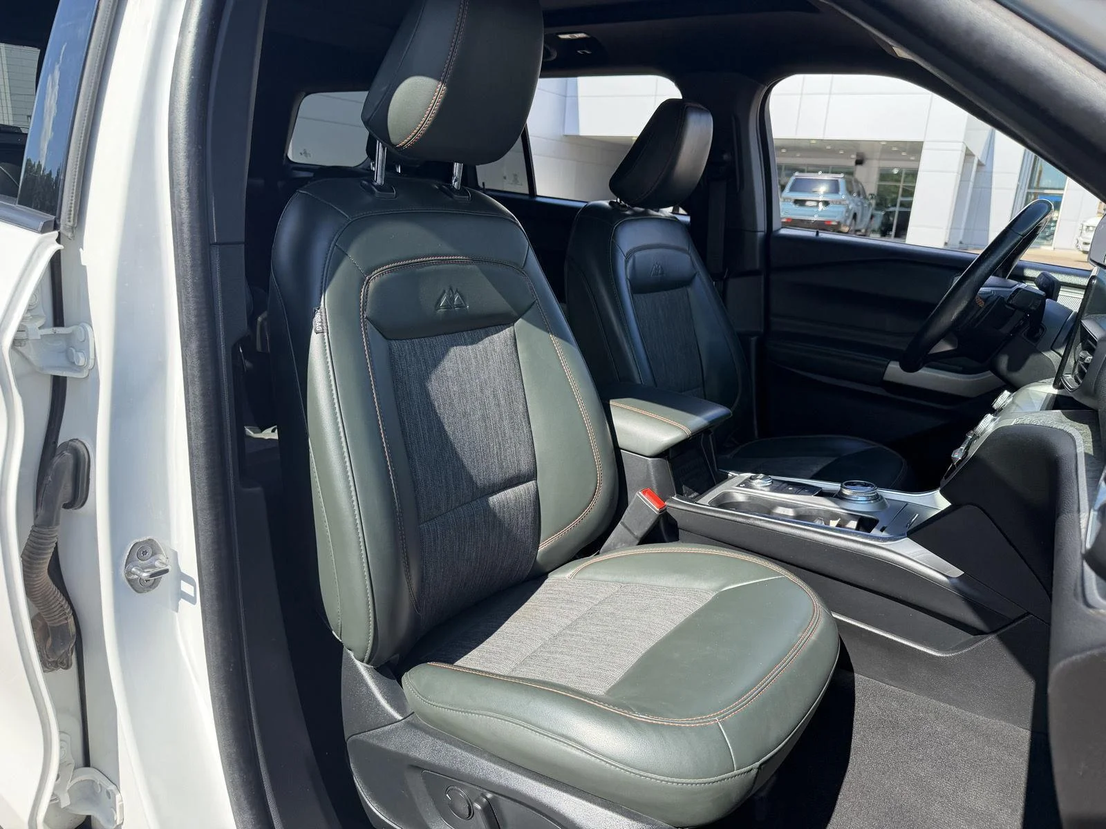 Used 2022 Star White Metallic Tri-Coat Ford Timberline image 21