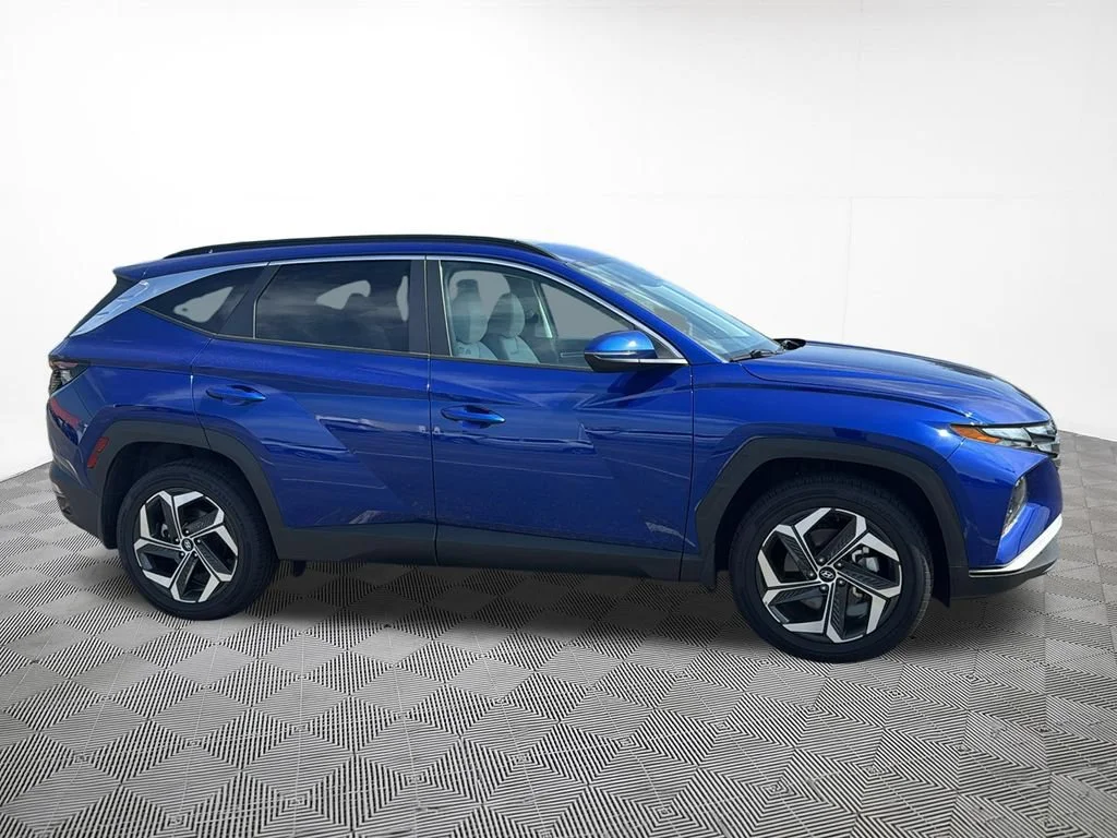 Used 2023 Blue Hyundai SEL image 5