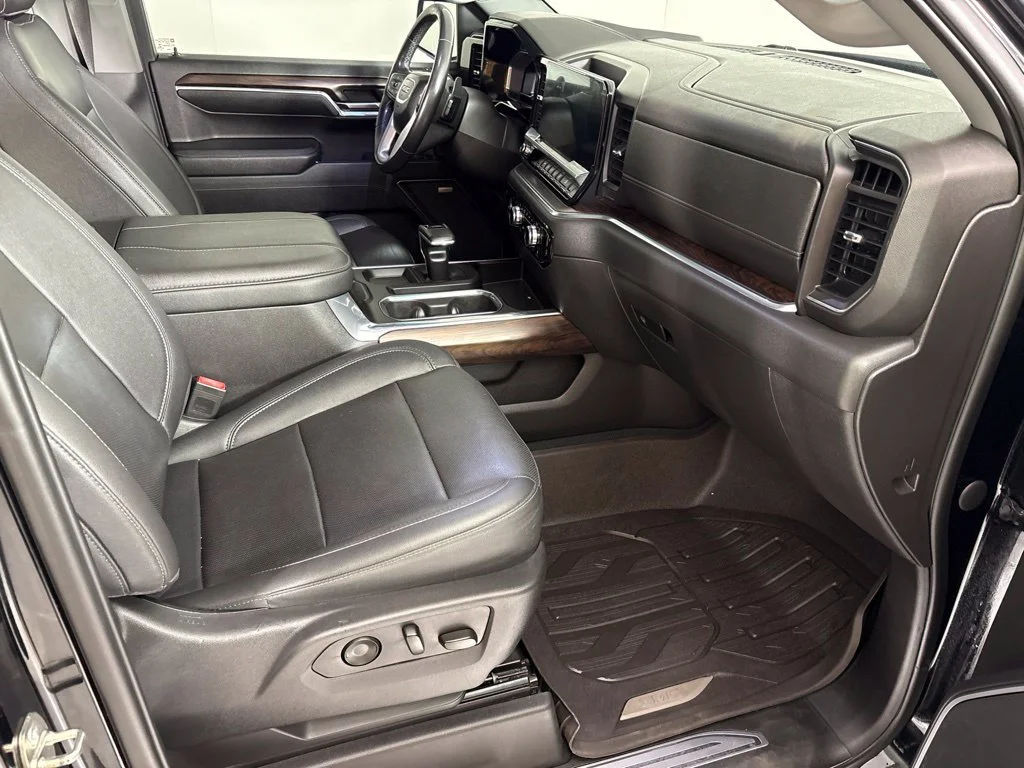 Used 2023 ONYX BLACK GMC SLT image 24