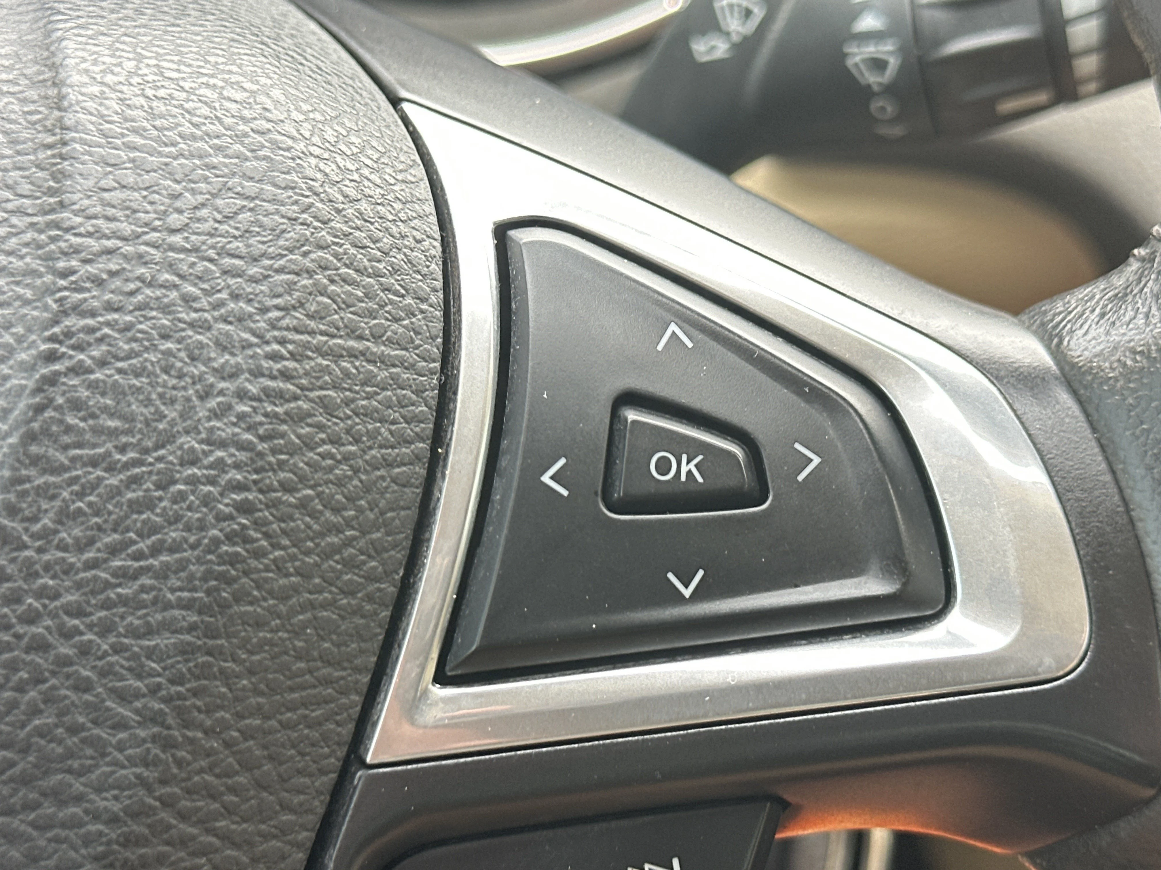 Used 2014 WHITE Ford SE image 25