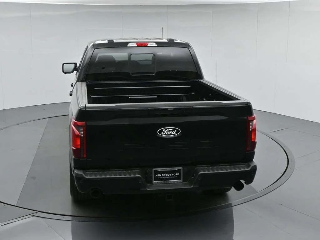New 2026 Agate Black Metallic Ford XLT image 42