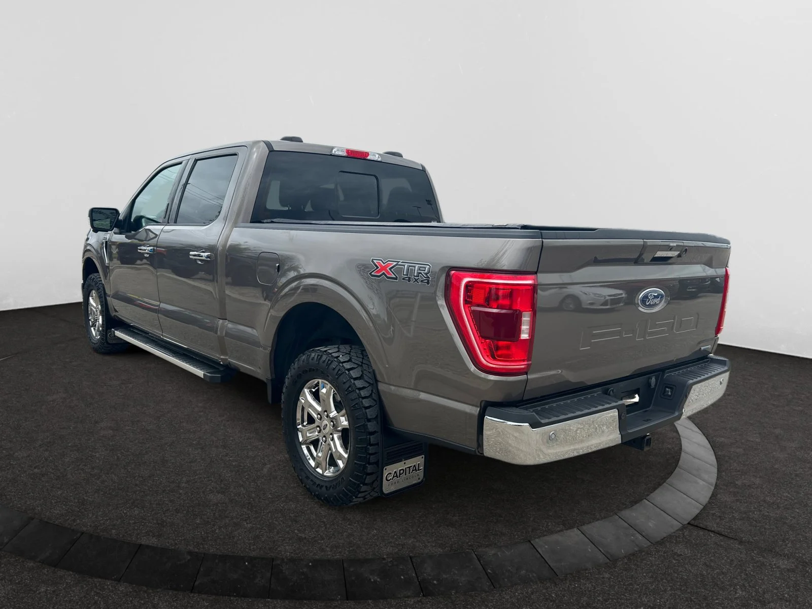 Used 2023 BROWN Ford XLT 302a 6.5 ft box image 3