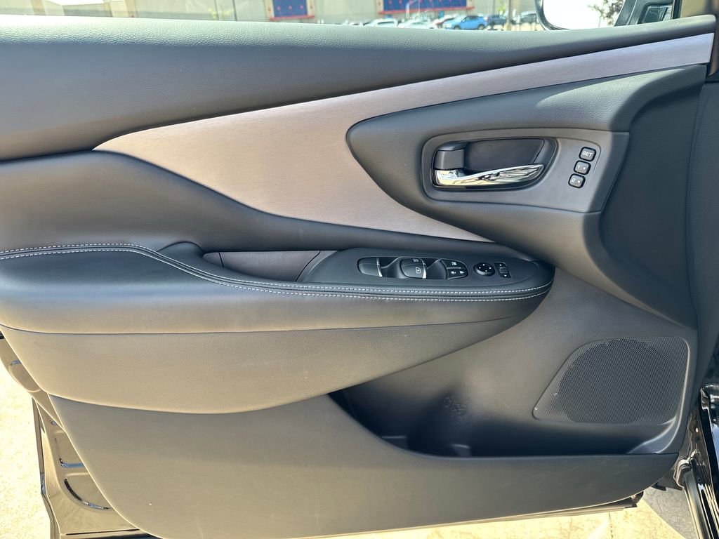 Used 2024 Black Nissan SL Intelligent AWD image 16