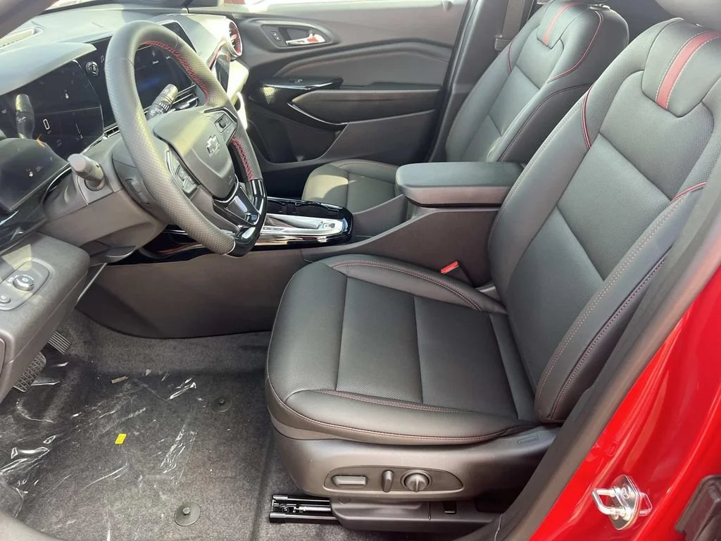 2026 Chevrolet Trax RS - Photo 13