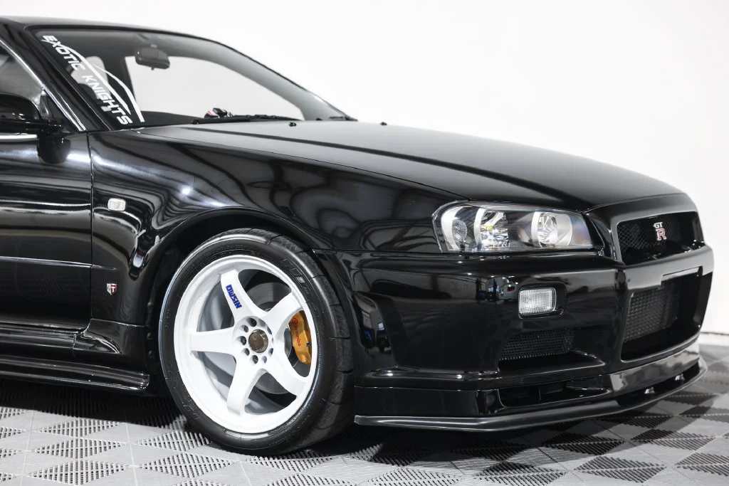 Used 2000 Black Nissan  image 6