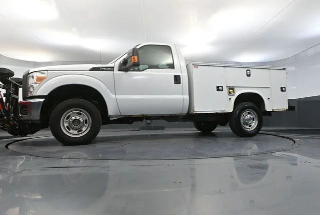 Used 2014 White Ford XL image 53