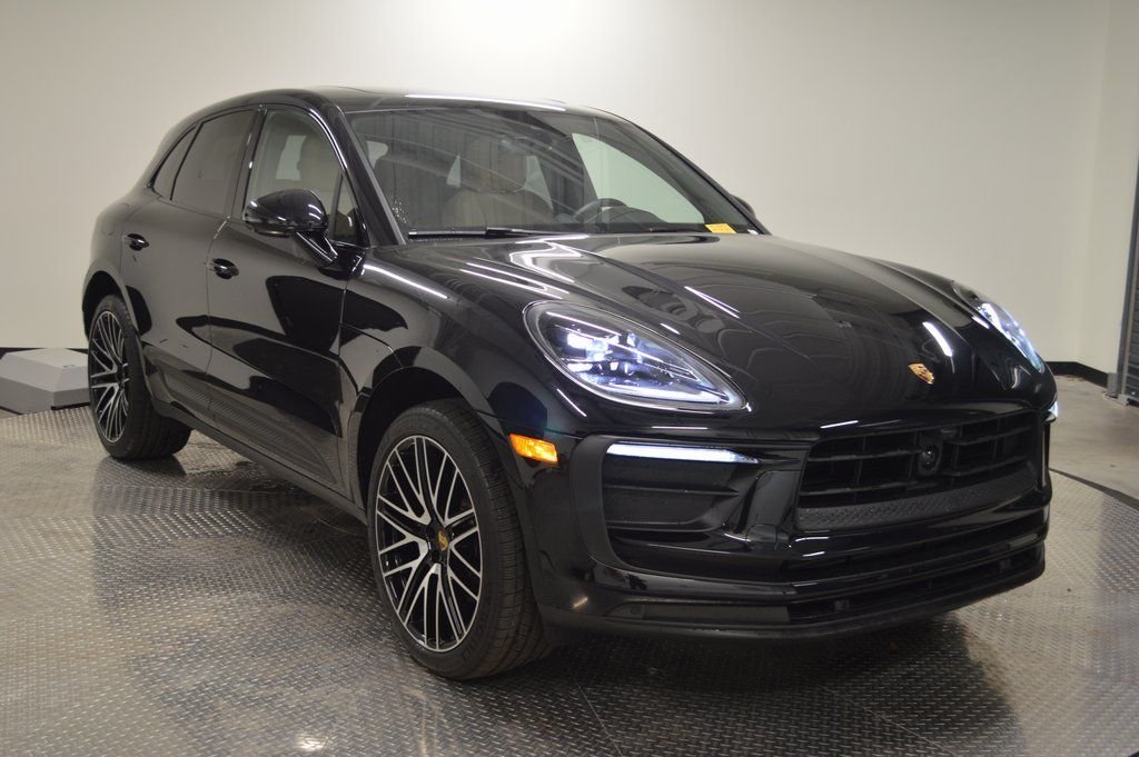 Used 2025 Black Porsche  image 9