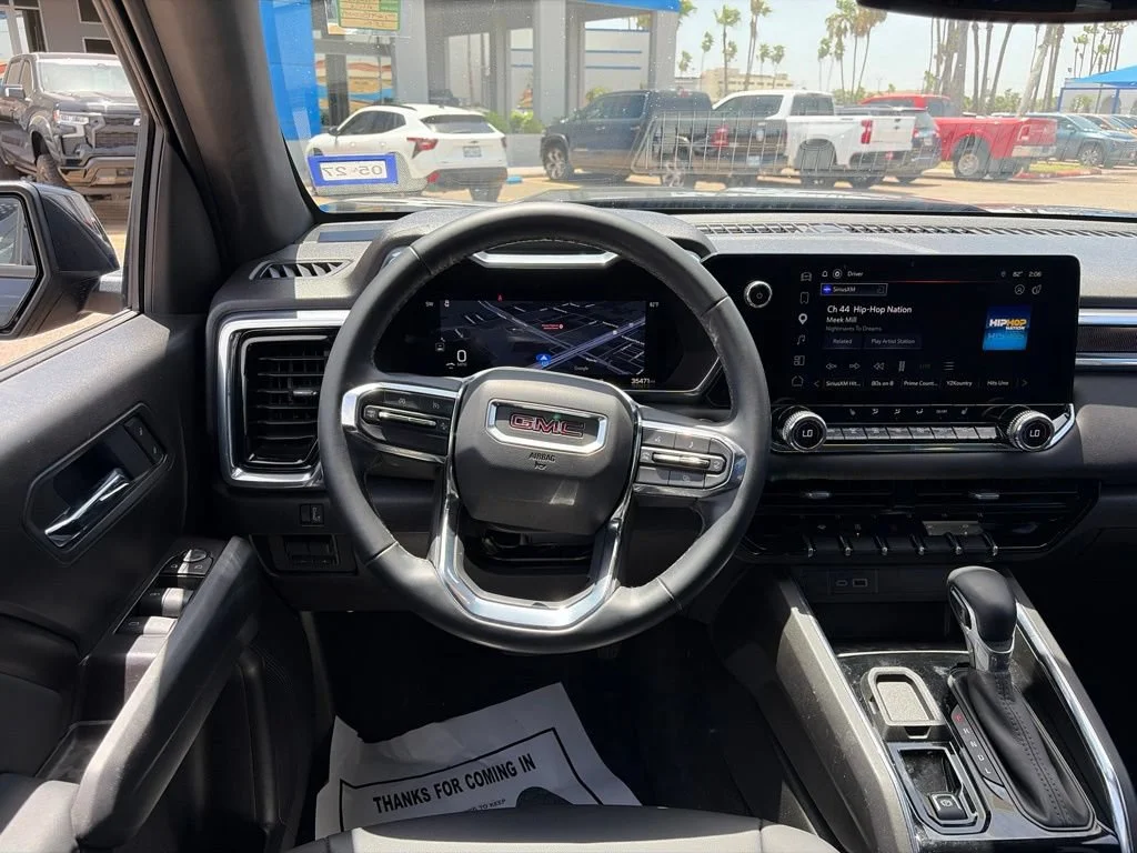 Used 2025 Onyx Black GMC Elevation image 10