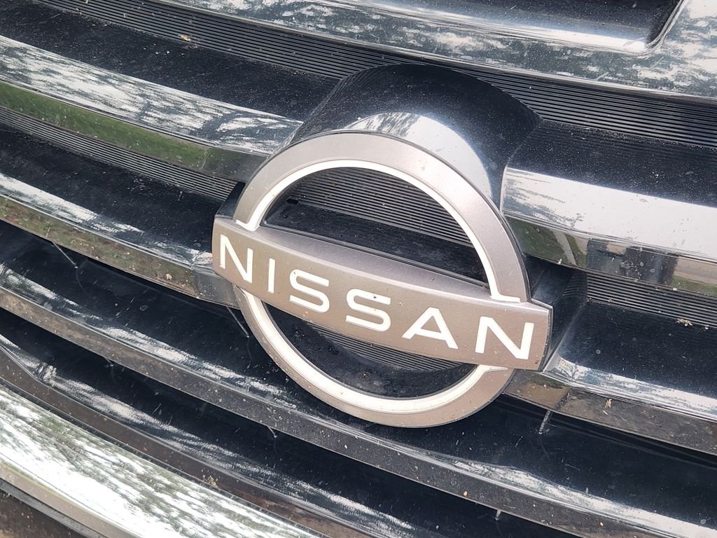 Used 2022 Black Nissan SV image 4