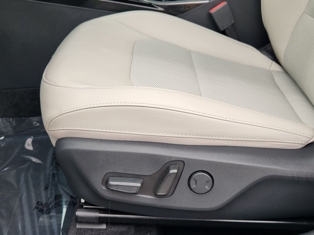 Used 2023 Gray Kia EX image 23
