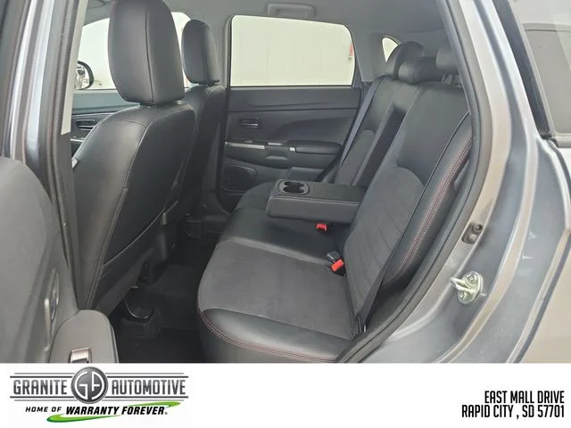 Used 2024 Silver Mitsubishi  image 24