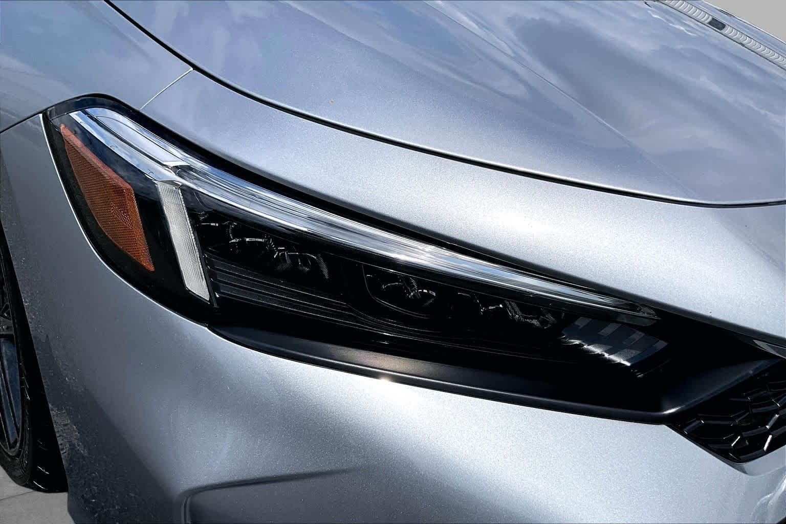 Used 2025 Solar Silver Metallic Honda Sport image 28