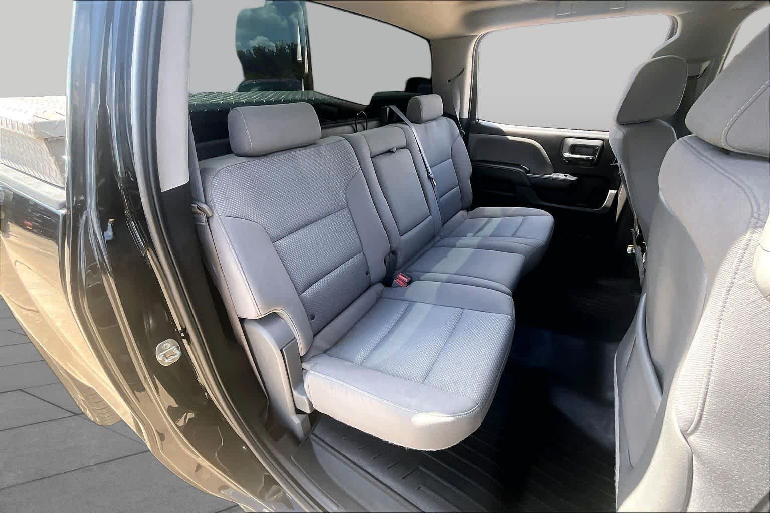 Used 2015 Black Chevrolet LS image 19