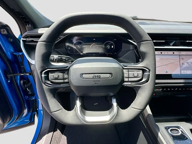 New 2026 Hydro Blue Pearl-Coat Exterior Paint Jeep Overland image 8