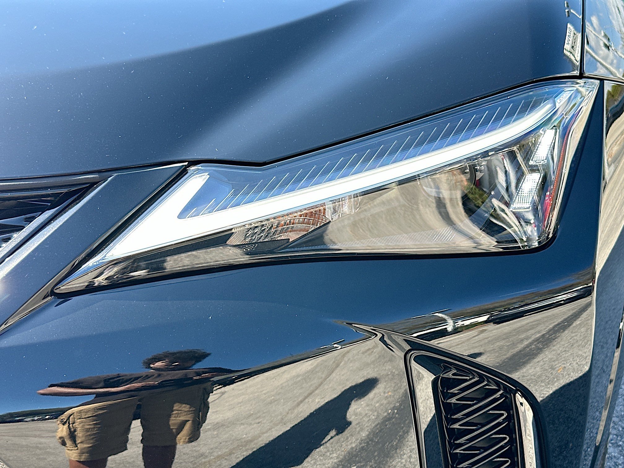Used 2025 Obsidian Lexus UX 300h F SPORT Design image 30