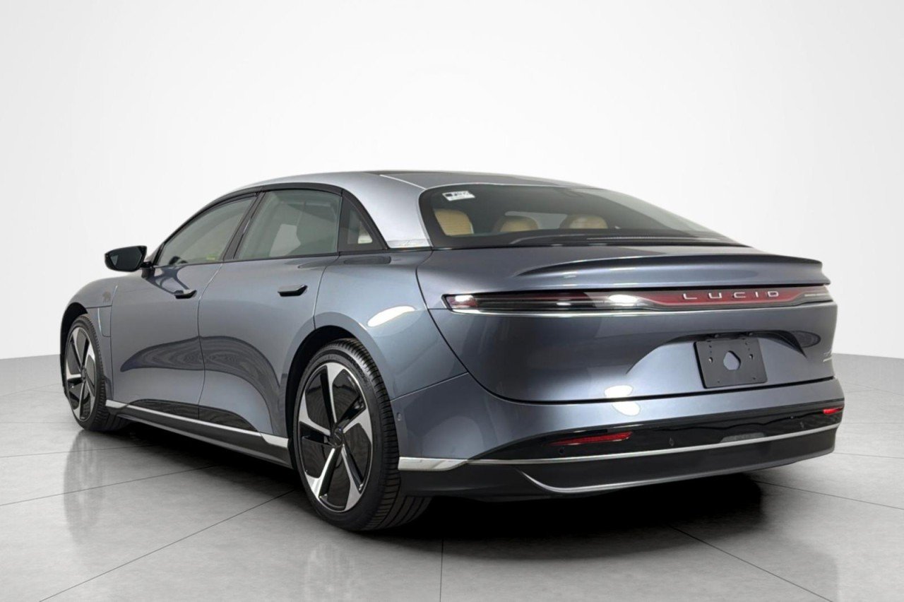 Used 2025 GREY Lucid Touring image 3
