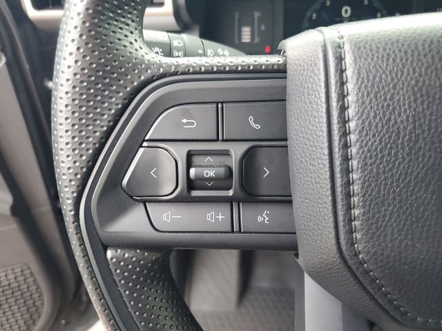 Used 2024  Toyota SR5 image 11