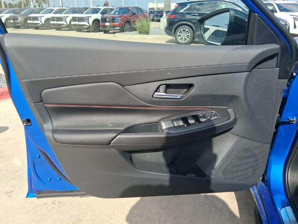 New 2026 Bluestone Pearl / Super Black Two-tone Nissan SR image 22
