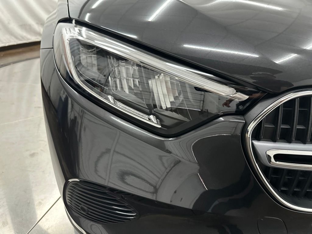 New 2027 Graphite Grey Metallic Mercedes-Benz GLC 300 image 10