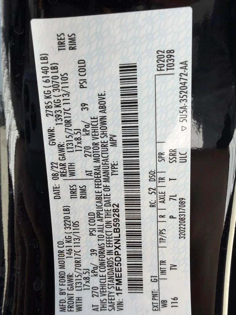 Used 2022 Black Ford Wildtrak image 28