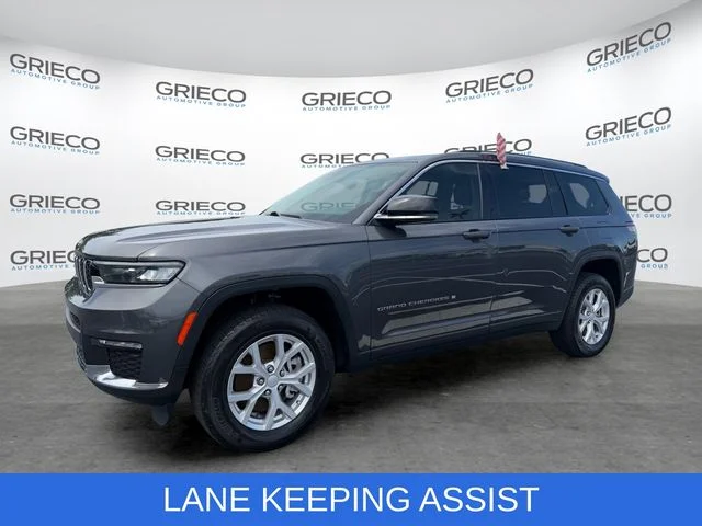 Used 2023 Gray Jeep Limited image 3