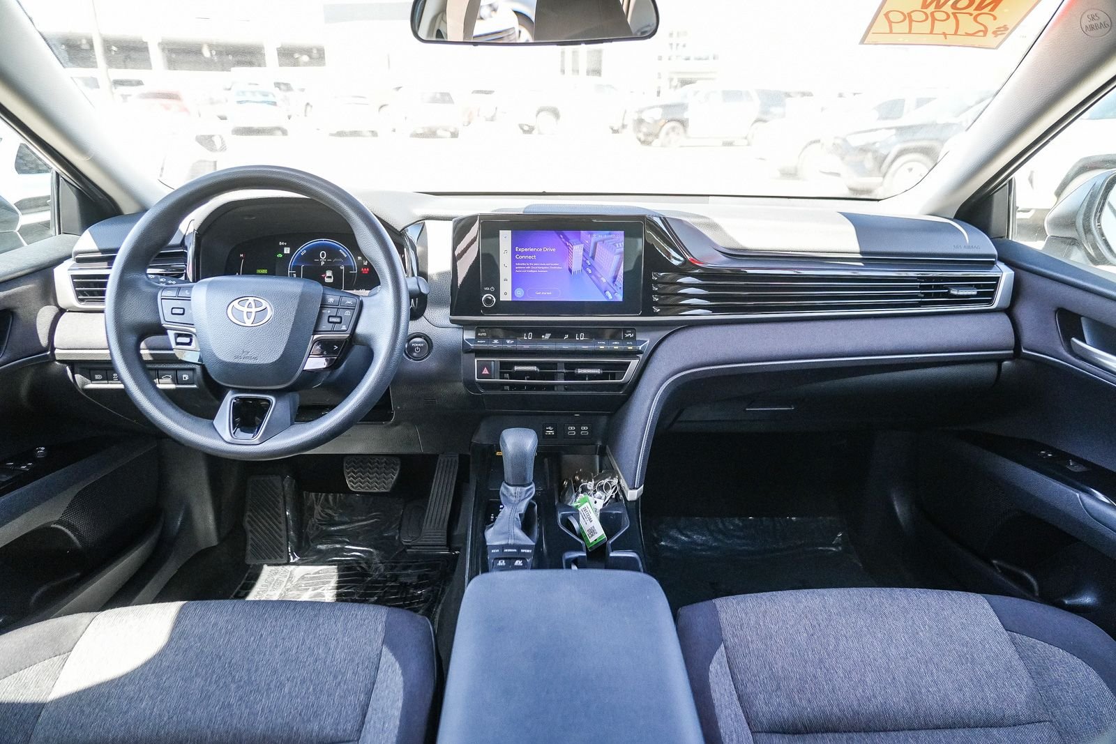 2025 Toyota Camry LE - Photo 12