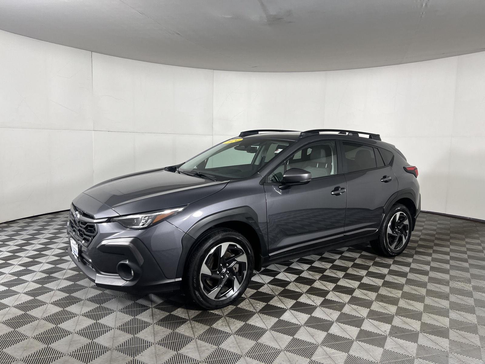 Used 2024 Magnetite Gray Metallic Subaru Limited image 3
