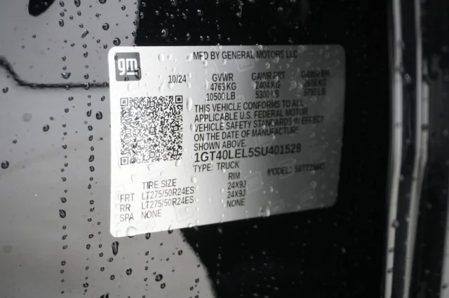 New 2025 Onyx Black GMC Max Range Denali image 72
