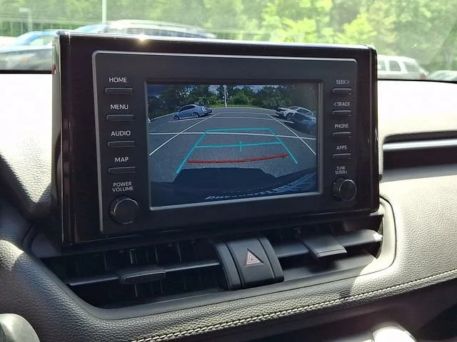 Used 2019 Gray Toyota LE image 18