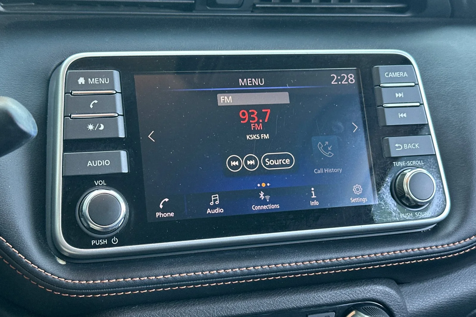 Used 2019 Silver Nissan SR image 18
