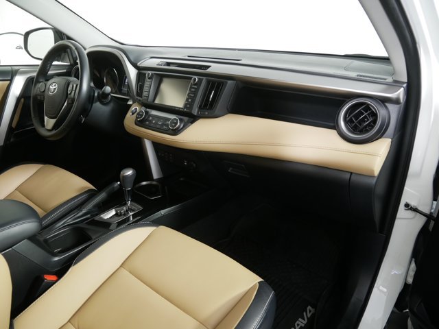 Certified Used 2018 Blizzard Pearl Toyota Limited image 18