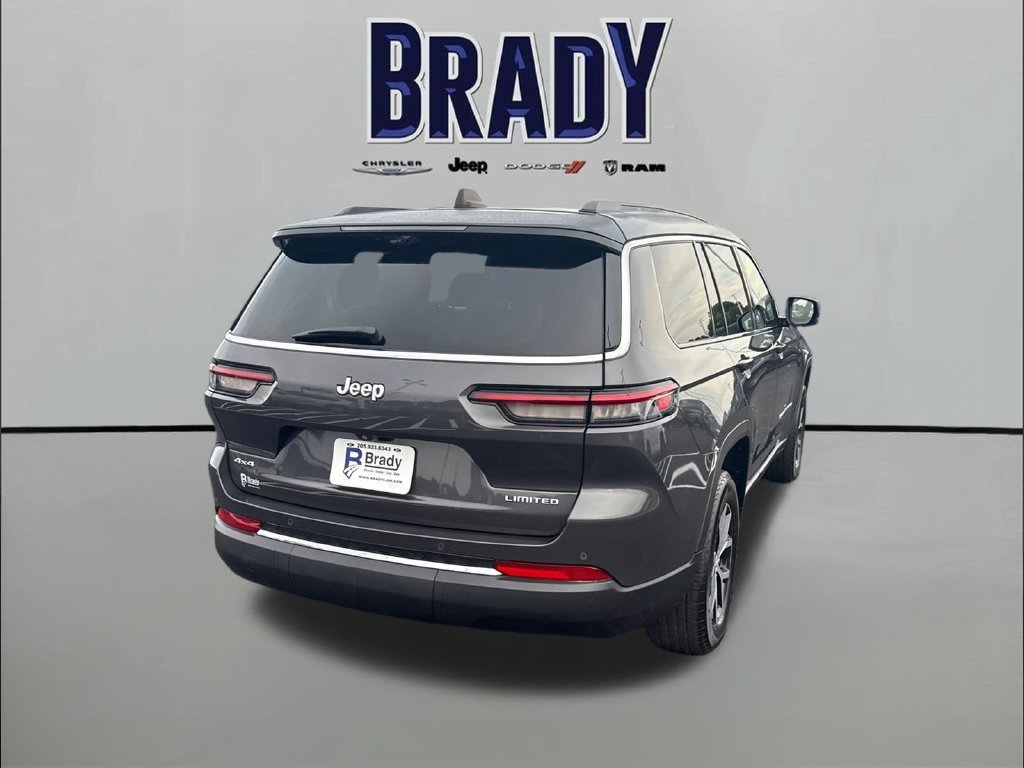 Used 2024 Gray Jeep Limited image 7