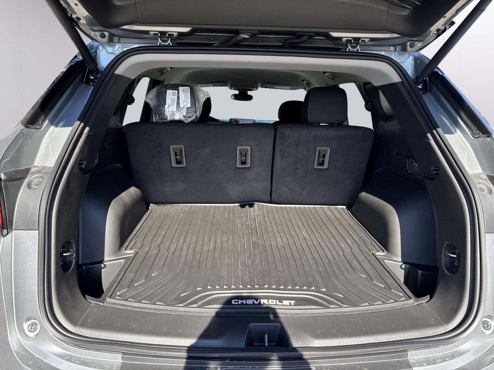 New 2026 Sterling Gray Metallic Chevrolet 2LT image 33