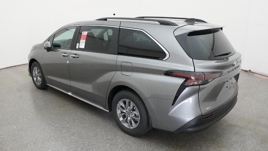 New 2026 Heavy Metal Toyota XLE image 19