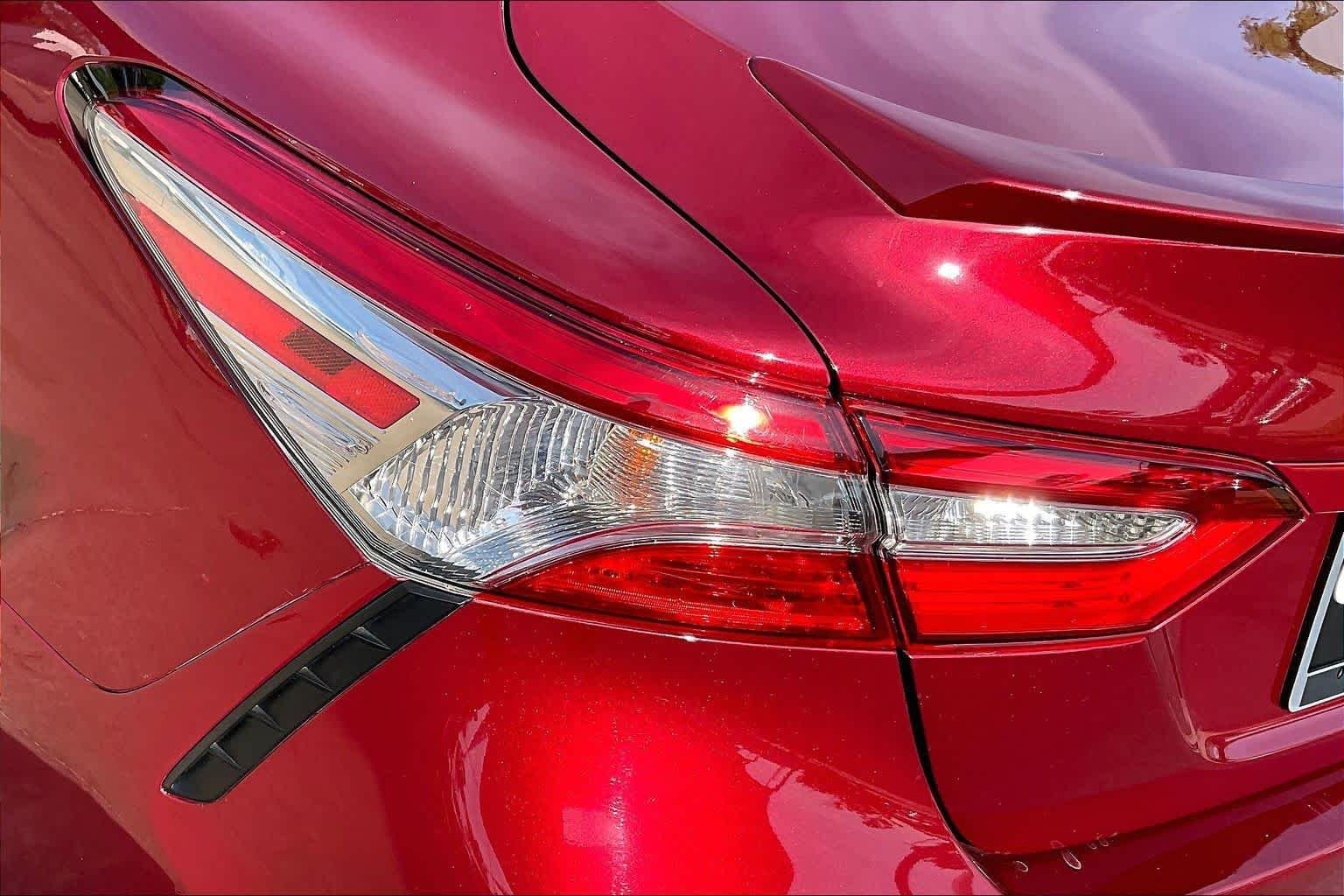 Used 2018 Ruby Flare Pearl Toyota SE image 28