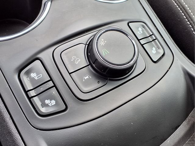 Used 2024 Black GMC SLE image 24