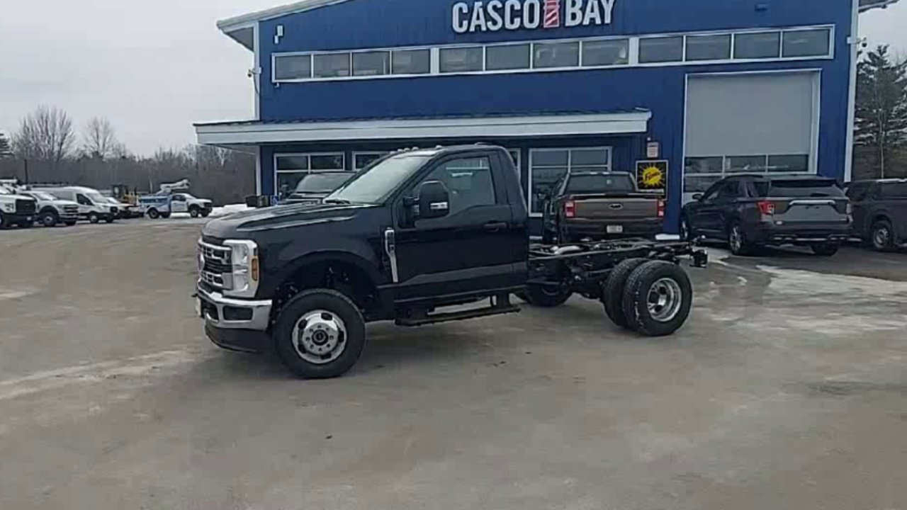 New 2026 Agate Black Metallic Ford F-350® XL image 17