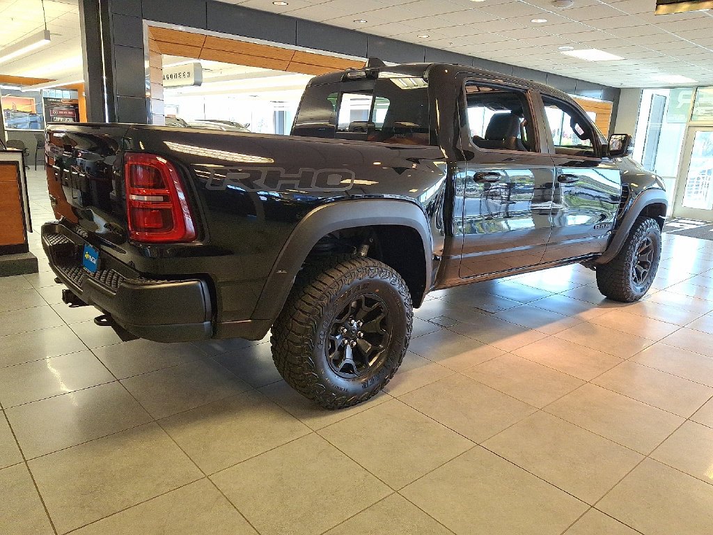 New 2026 Diamond Black Crystal Pearl-Coat Exterior Paint RAM RHO image 6