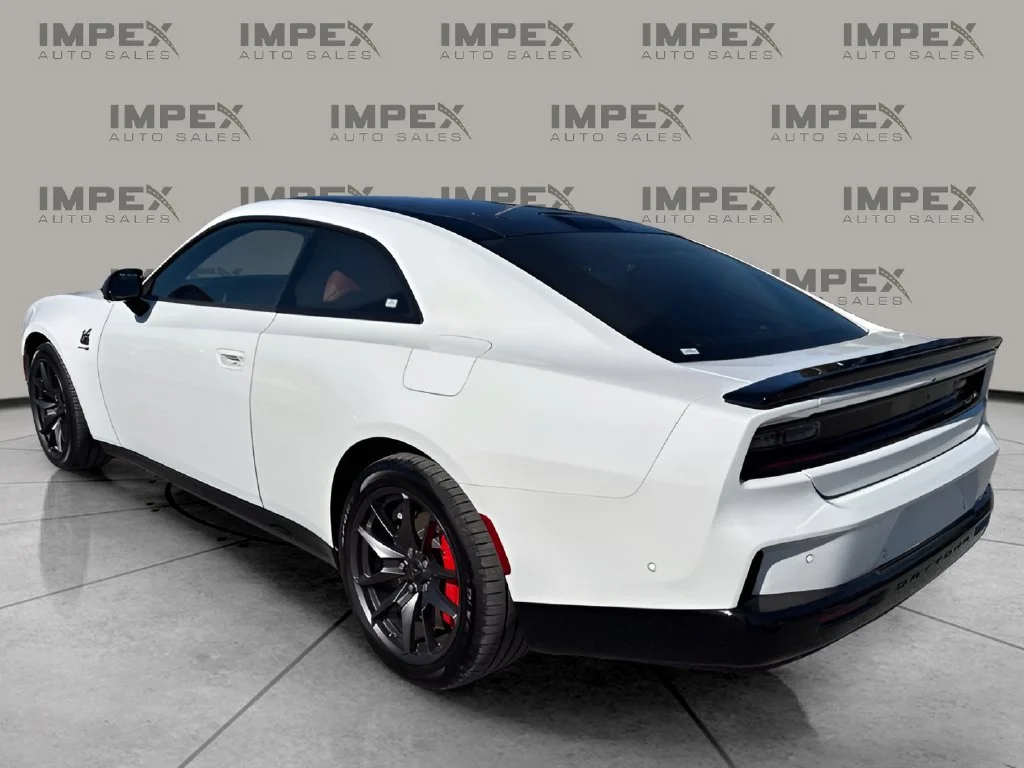 Used 2024 White Dodge R/T Scat Pack image 3