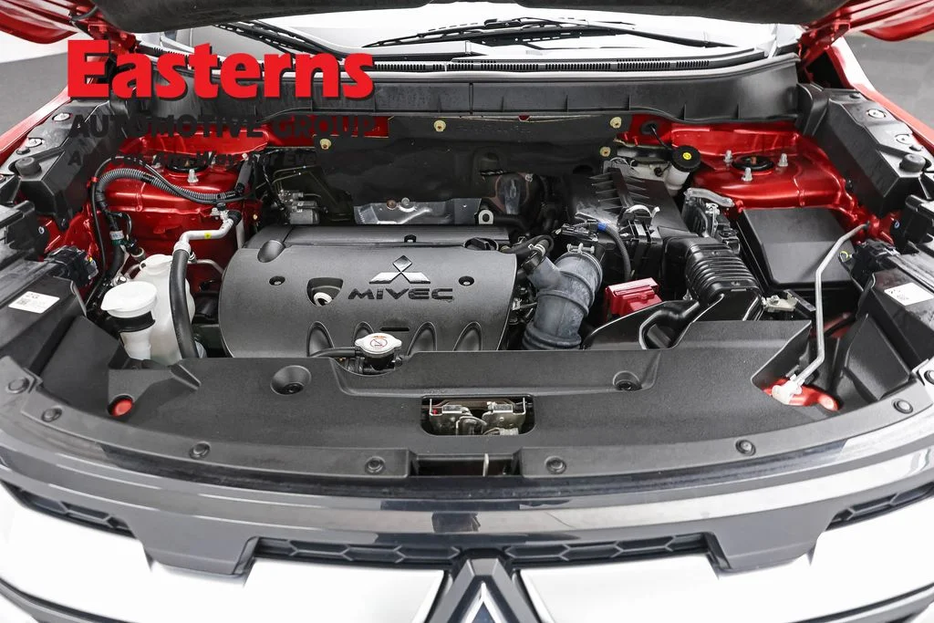 Used 2025 Red Mitsubishi 2.0 SE image 7
