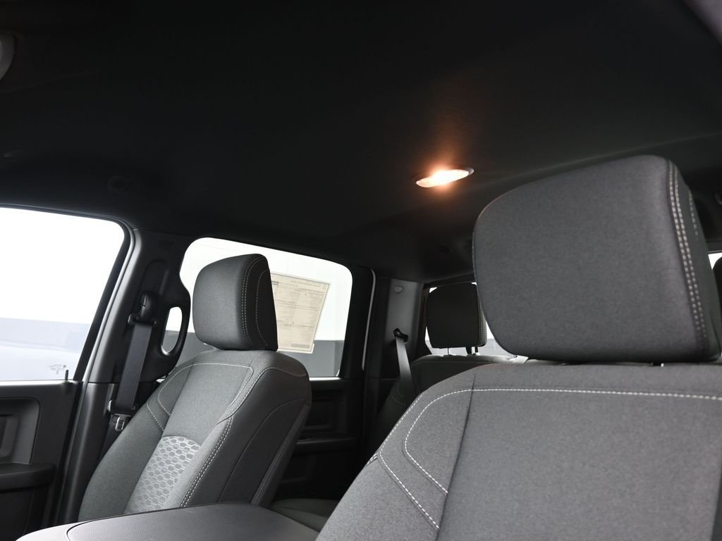 New 2026 Bright White Clearcoat RAM Tradesman image 28