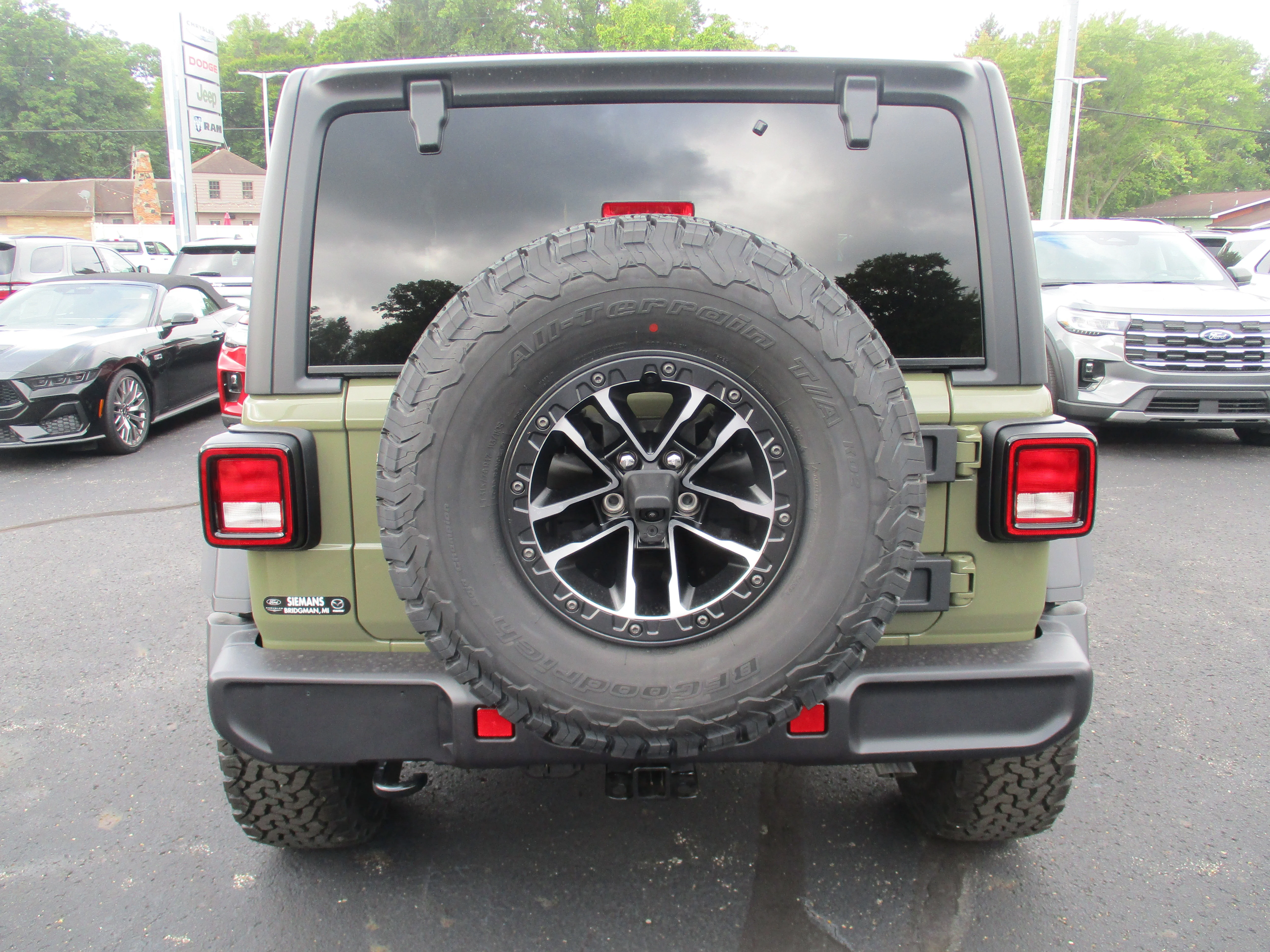 2025 Jeep Wrangler 2-Door Willys - Photo 7