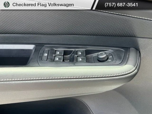 New 2026 White Volkswagen 2.0T SE image 16
