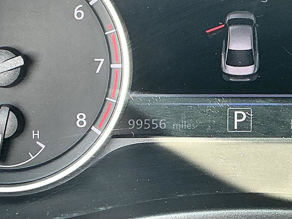 Used 2021 Fresh Powder Nissan SV image 16